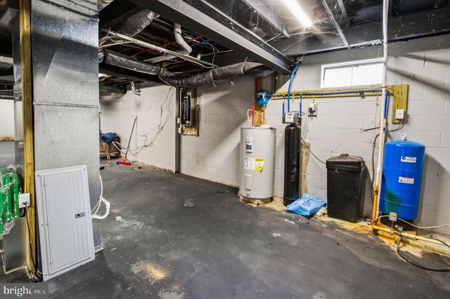 181 PEDRICKTOWN-WOODSTOWN RD, Pedricktown, NJ 08067