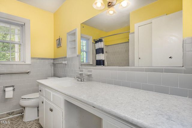 1504 Woodside Drive W, Wilson, NC 27893