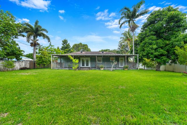 110 W Mango Road, Lake Worth, FL 33467