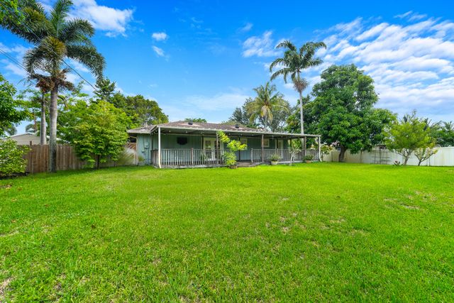 110 W Mango Road, Lake Worth, FL 33467