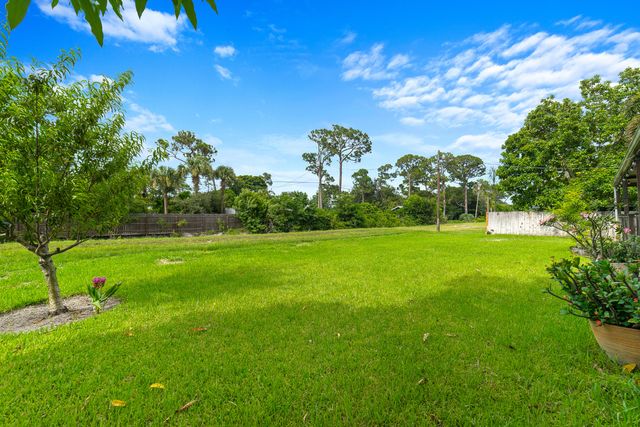 110 W Mango Road, Lake Worth, FL 33467