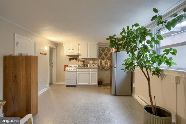 1515 ESBENSHADE RD, Lancaster, PA 17601