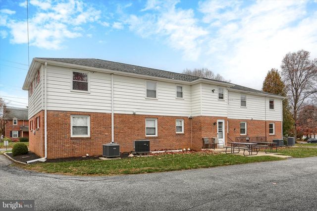 1515 ESBENSHADE RD, Lancaster, PA 17601