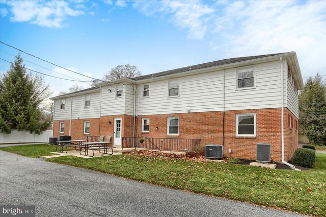 1515 ESBENSHADE RD, Lancaster, PA 17601