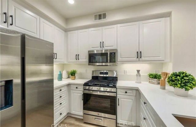 42 Vintage, Irvine, CA 92620