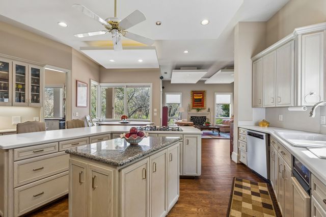 14900 Winnwood Road, Addison, TX 75254