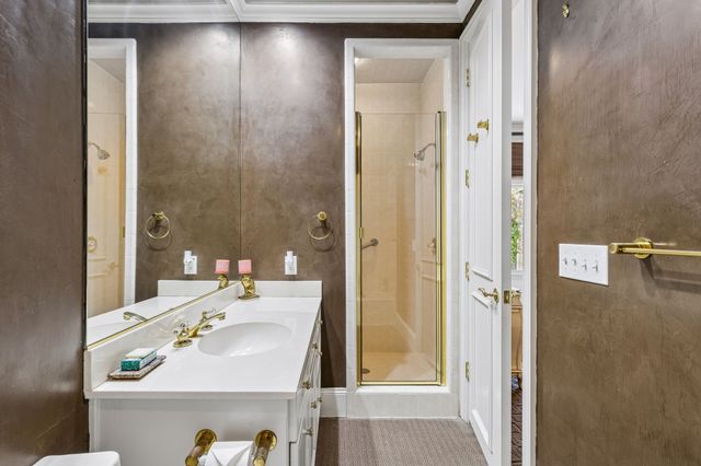 14900 Winnwood Road, Addison, TX 75254