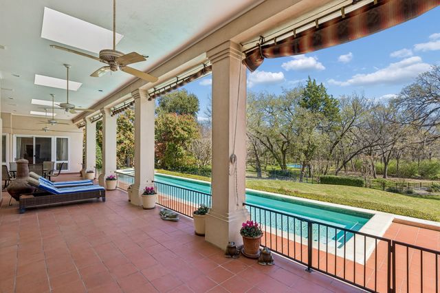 14900 Winnwood Road, Addison, TX 75254