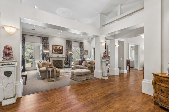 14900 Winnwood Road, Addison, TX 75254