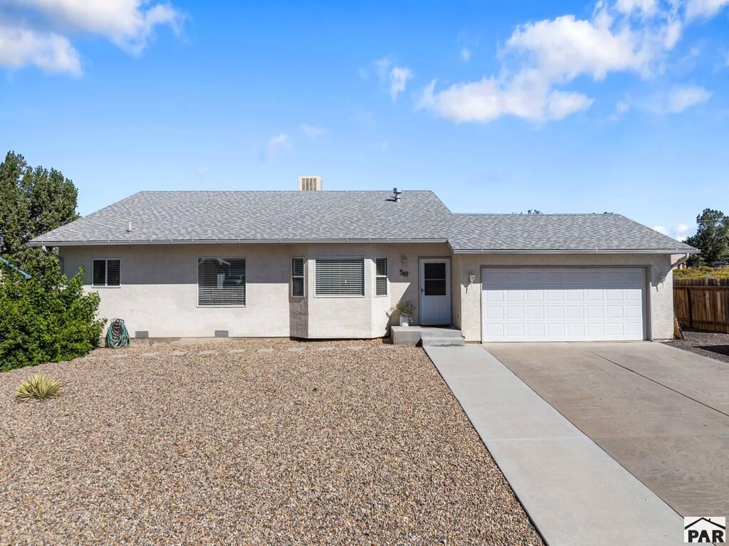 367 W Baldwyn Dr, Pueblo West, CO 81007