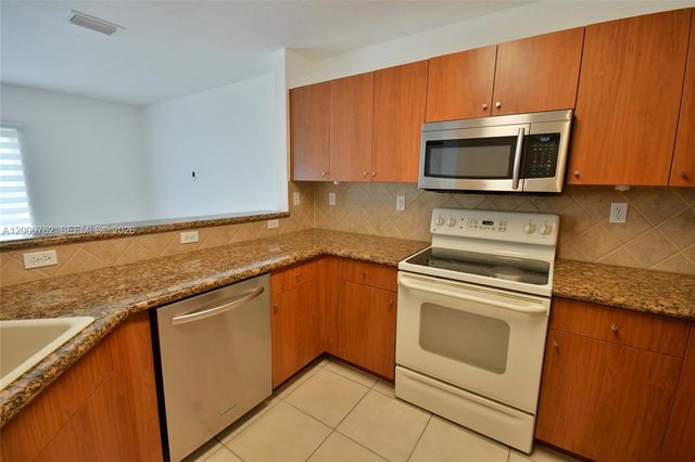 3177 SW 129th Way 134, Miramar, FL 33027