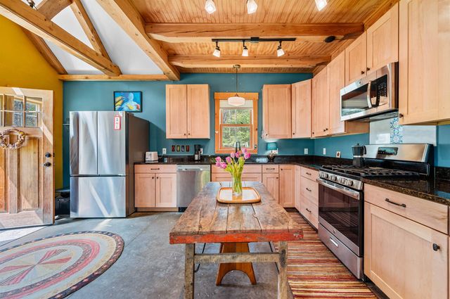 1981 Danville Hill Road, Cabot, VT 05647