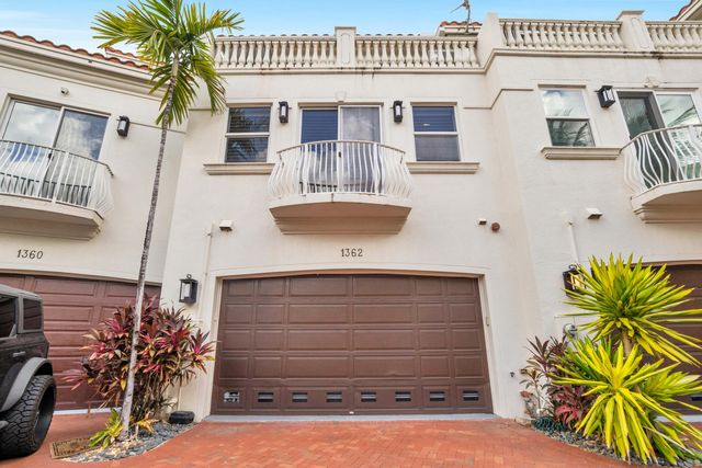 1362 Bayview Drive, Fort Lauderdale, FL 33304