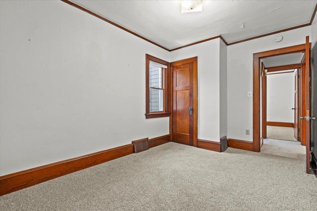 2357 S 77th STREET, West Allis, WI 53219