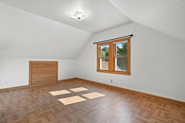 2357 S 77th STREET, West Allis, WI 53219