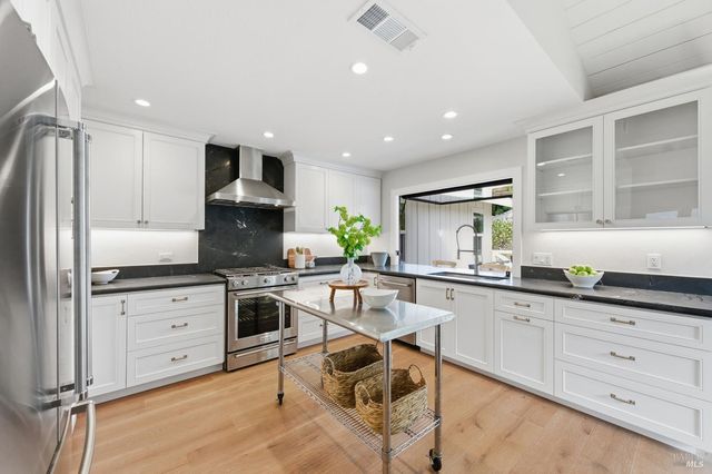 1830 Spring Mountain Rd, St. Helena, CA 94574