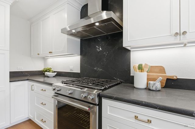 1830 Spring Mountain Rd, St. Helena, CA 94574