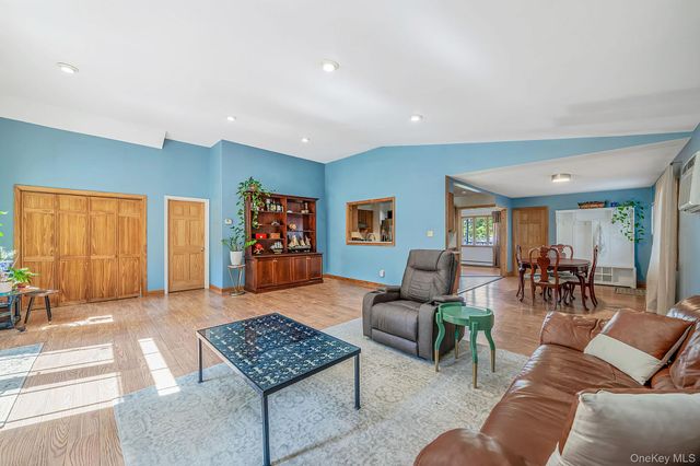 1015 Ocean Avenue, Bay Shore, NY 11706