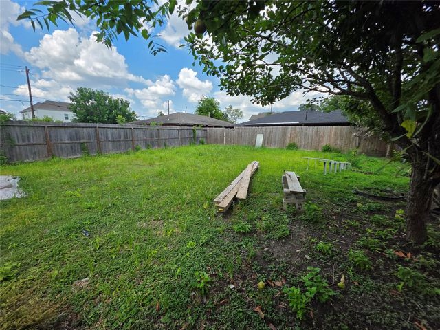4105 Rutland Street, Houston, TX 77018