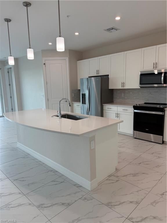 251 Indies Dr E 201, NAPLES, FL 34114 — photo 2