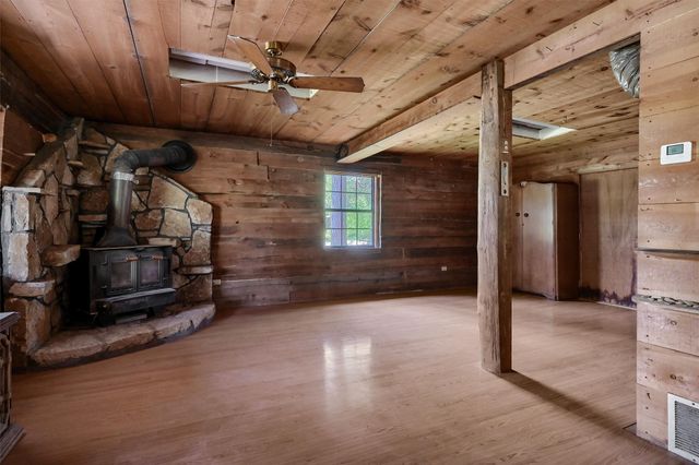 221 Clayton Drive, Pottsboro, TX 75076