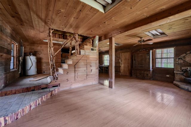 221 Clayton Drive, Pottsboro, TX 75076