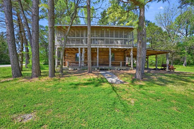 221 Clayton Drive, Pottsboro, TX 75076
