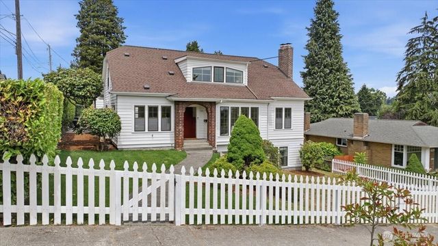 1902 NE 73rd Street, Seattle, WA 98115