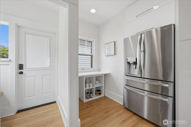 1902 NE 73rd Street, Seattle, WA 98115
