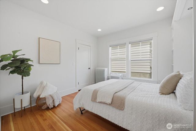 1902 NE 73rd Street, Seattle, WA 98115