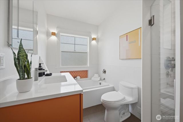 1902 NE 73rd Street, Seattle, WA 98115