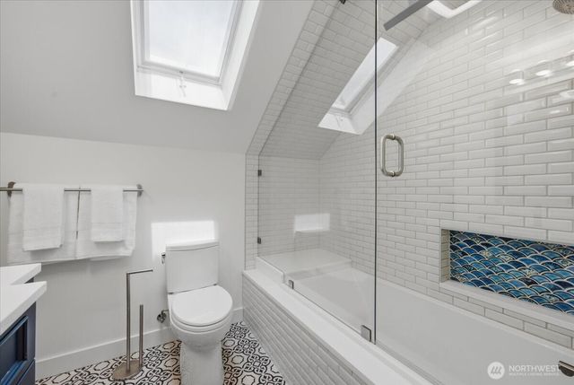 1902 NE 73rd Street, Seattle, WA 98115