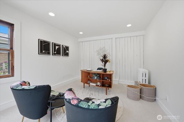 1902 NE 73rd Street, Seattle, WA 98115