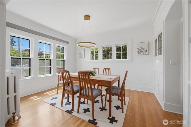 1902 NE 73rd Street, Seattle, WA 98115