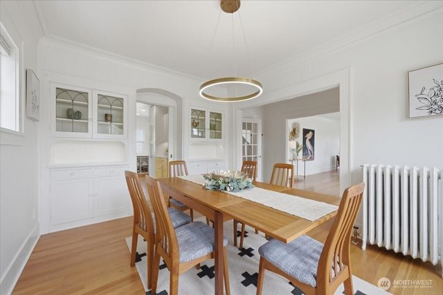 1902 NE 73rd Street, Seattle, WA 98115
