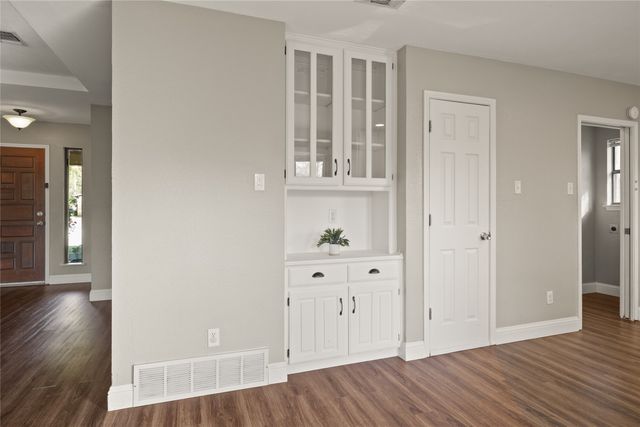 1094 Palm Court, Mansfield, TX 76063