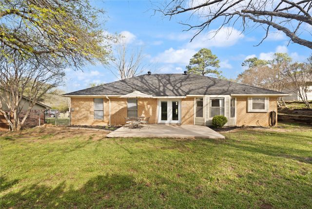 1094 Palm Court, Mansfield, TX 76063