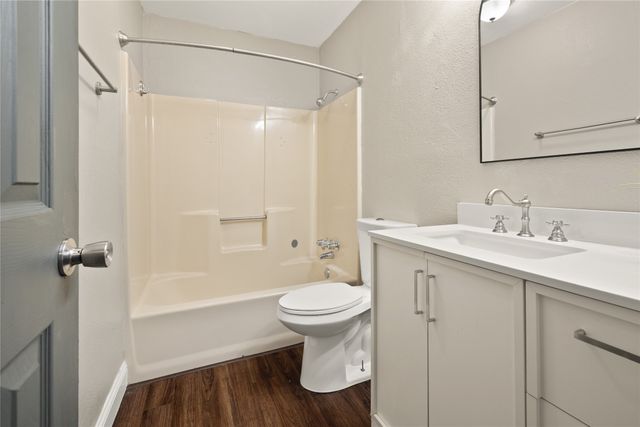 1094 Palm Court, Mansfield, TX 76063