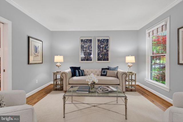 7211 LAKETREE DR, Fairfax Station, VA 22039