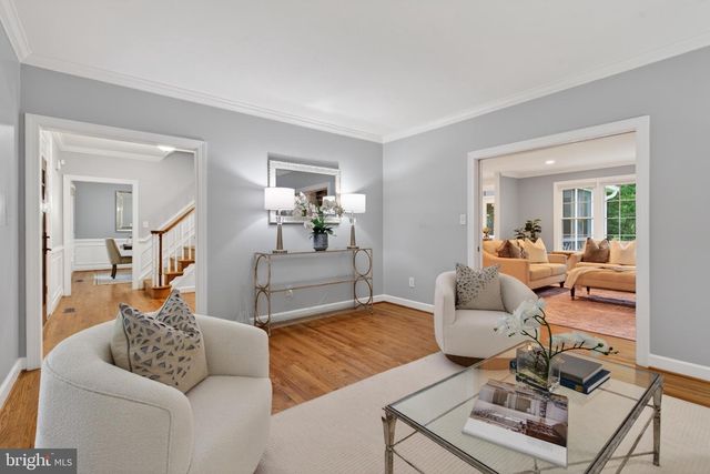 7211 LAKETREE DR, Fairfax Station, VA 22039