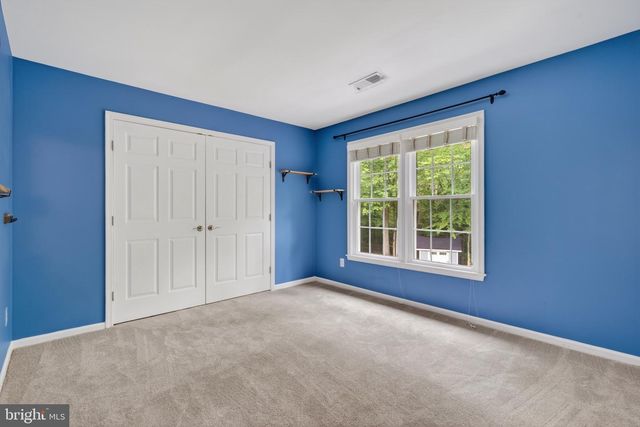 7211 LAKETREE DR, Fairfax Station, VA 22039