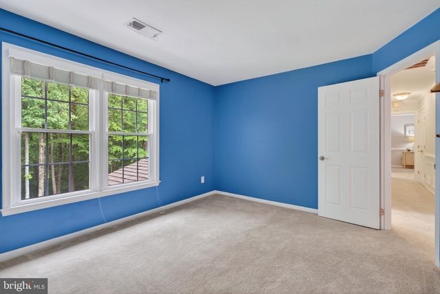 7211 LAKETREE DR, Fairfax Station, VA 22039