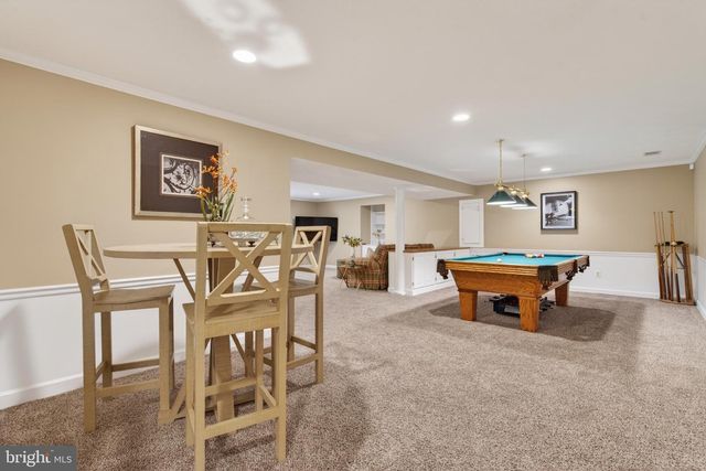 7211 LAKETREE DR, Fairfax Station, VA 22039