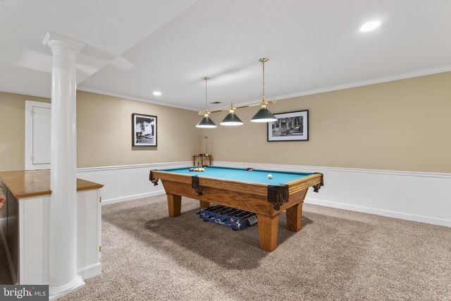 7211 LAKETREE DR, Fairfax Station, VA 22039
