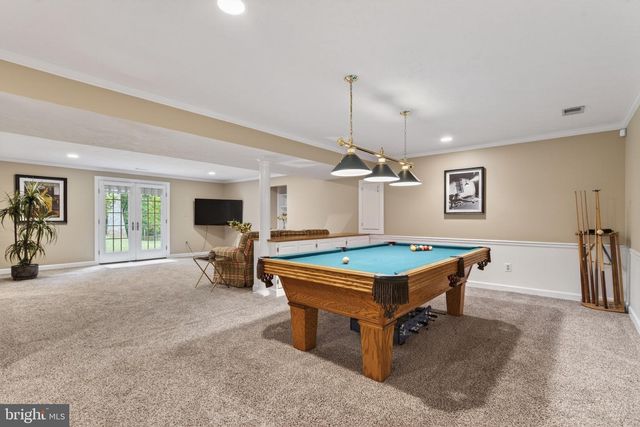 7211 LAKETREE DR, Fairfax Station, VA 22039