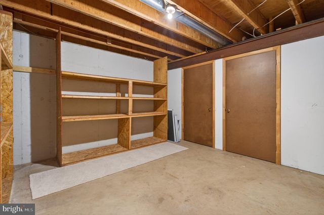 7211 LAKETREE DR, Fairfax Station, VA 22039