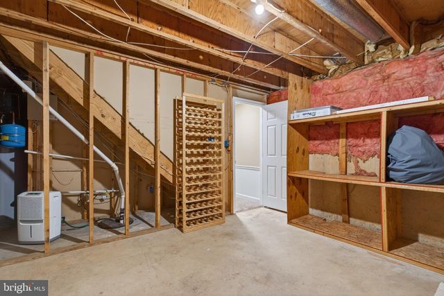 7211 LAKETREE DR, Fairfax Station, VA 22039