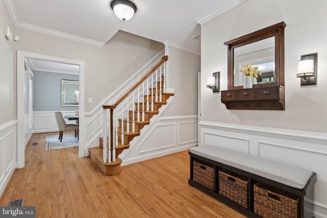 7211 LAKETREE DR, Fairfax Station, VA 22039