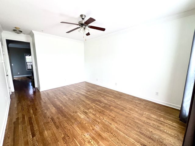 1037 McKenna Dr, Thompsons Station, TN 37179