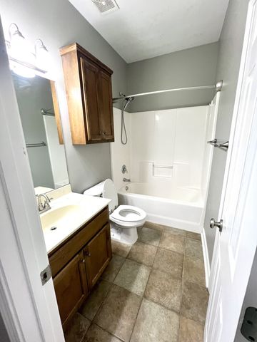 1037 McKenna Dr, Thompsons Station, TN 37179